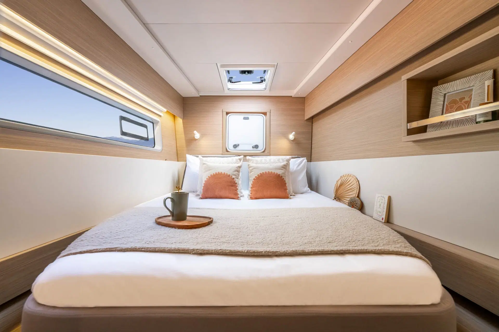 SailTime Newport Beach - Lagoon 43 - Stateroom